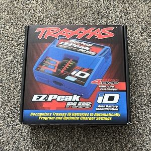 Traxxas EZ-peak plus, 4 amp charger.